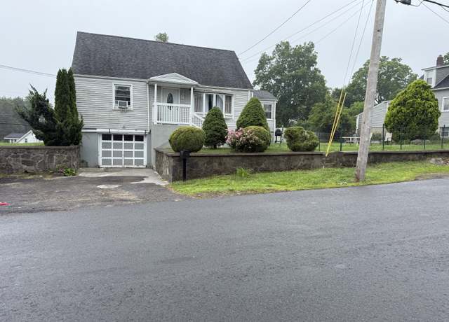 Property at 15 Edwards St, Bridgeport, CT 06606, 4 beds, 1 bath