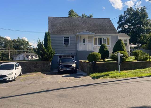 Property at 15 Edwards St, Bridgeport, CT 06606, 4 beds, 1 bath