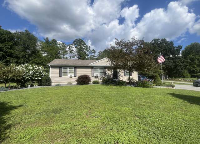 Property at 164 Day St, Brooklyn, CT 06234, 3 beds, 2.5 baths
