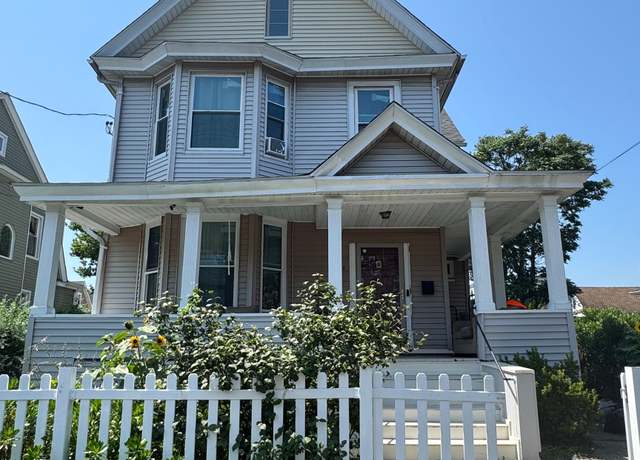 Property at 47 Lenox Ave, Bridgeport, CT 06605, 5 beds, 1.5 baths