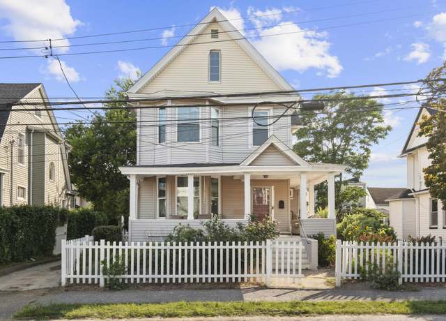 Property at 47 Lenox Ave, Bridgeport, CT 06605, 5 beds, 1.5 baths