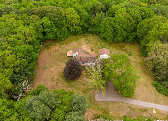 Property at 29 Ralph St, Plainfield, CT 06354, 5 beds, 1.5 baths