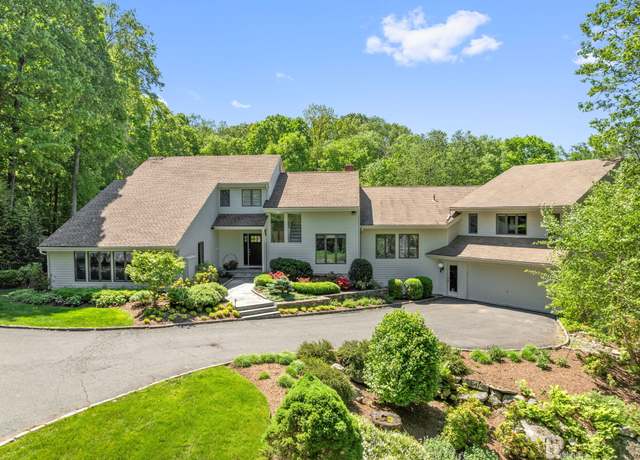 Property at 78 Pin Oak Ln, Wilton, CT 06897, 4 beds, 3.5 baths