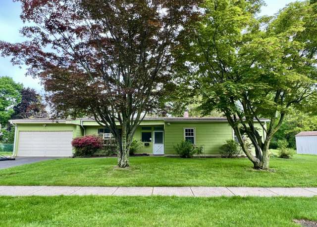 Property at 265 Marina Dr, Stratford, CT 06614, 3 beds, 1 bath