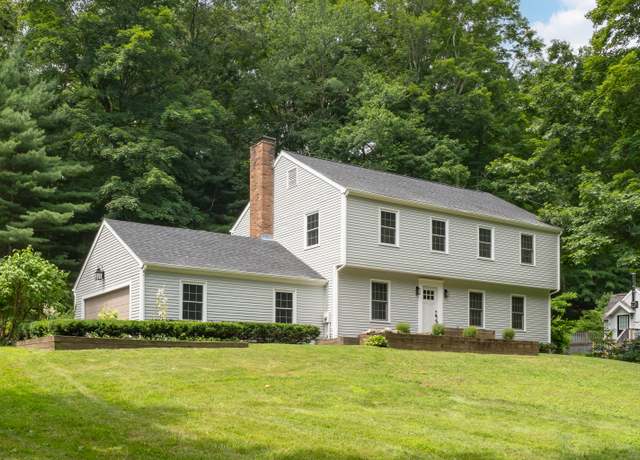 Property at 910 Goose Ln, Guilford, CT 06437, 4 beds, 2.5 baths