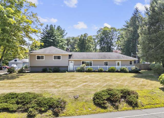 Property at 140 Main St, Middlefield, CT 06481, 4 beds, 3 baths