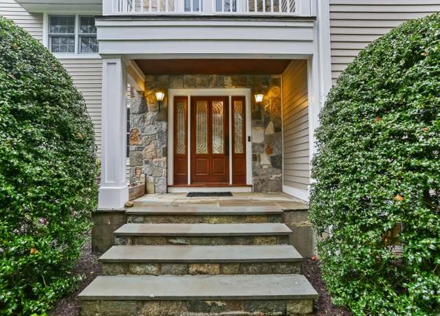 Property at 9 Blue Spruce Cir, Weston, CT 06883, 5 beds, 4.5 baths