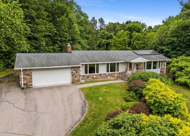 Property at 78 Woodstock Dr, Manchester, CT 06042, 3 beds, 2.5 baths