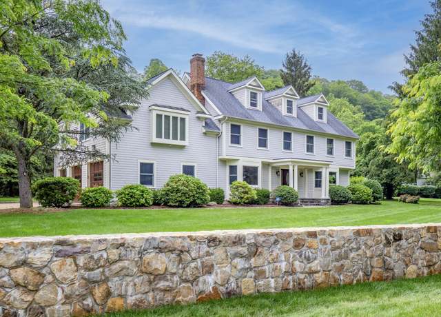 Property at 565 Danbury Rd, Wilton, CT 06897, 4 beds, 2.5 baths