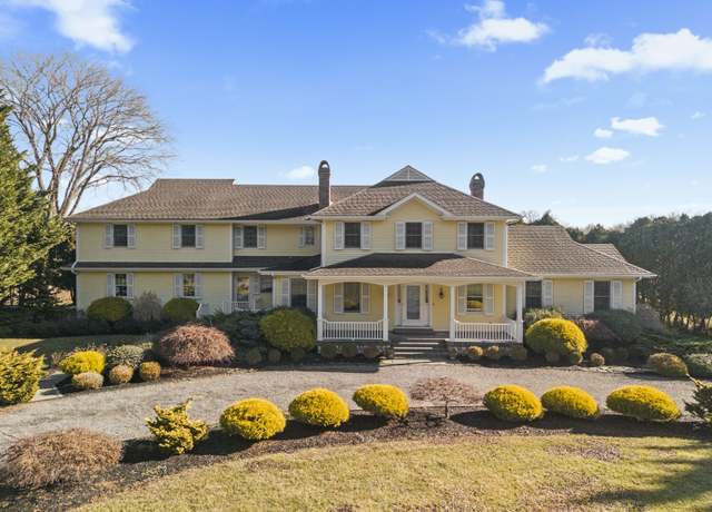 Property at 16 Montauk Ave, Stonington, CT 06378, 5 beds, 4.5 baths