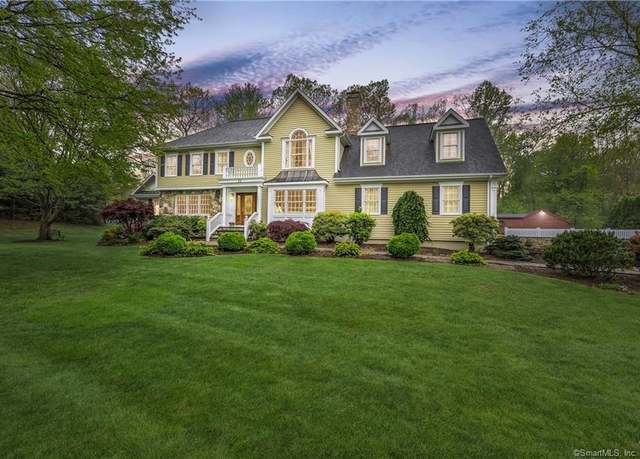 Property at 33 Ledgewood Rd, Shelton, CT 06484, 4 beds, 2.5 baths