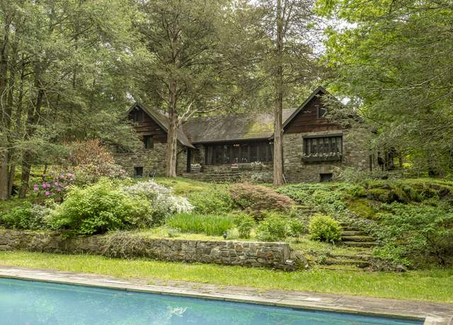 Property at 670 Candlewood Lake Rd S, New Milford, CT 06776, 4 beds, 2 baths