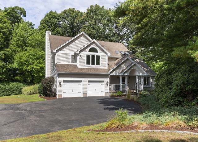 Property at 570 S Main St, Manchester, CT 06040, 4 beds, 3.5 baths