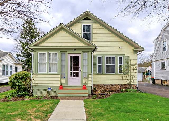 Property at 131 N Pearl St, Meriden, CT 06450, 2 beds, 1 bath
