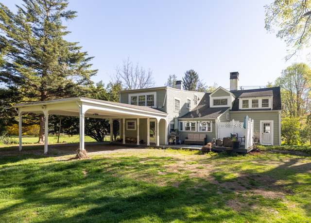 Property at 579 Main St, New Hartford, CT 06057, 4 beds, 3 baths