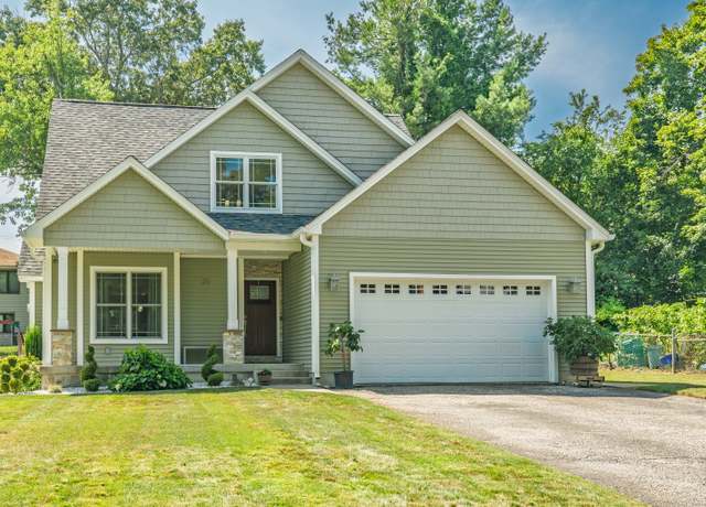 Property at 25 Vienna Ave, Ludlow, MA 01056, 3 beds, 2.5 baths