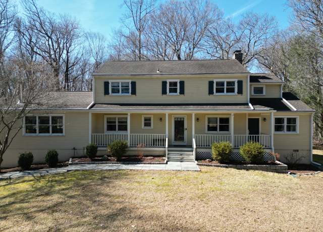 Property at 8 Cardinal Ln, Westport, CT 06880, 5 beds, 3.5 baths