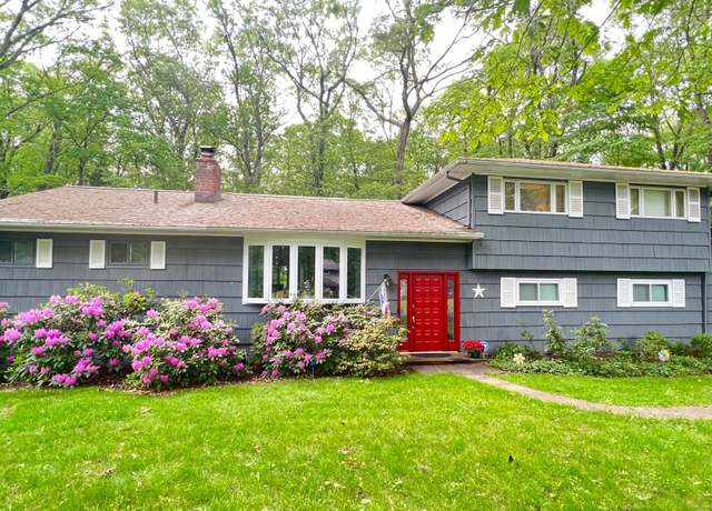 Property at 14 Live Oak Rd, Norwalk, CT 06851, 4 beds, 3 baths