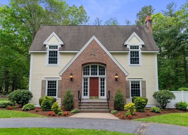 Property at 27 Chiltern St, Farmington, CT 06032, 4 beds, 2.5 baths