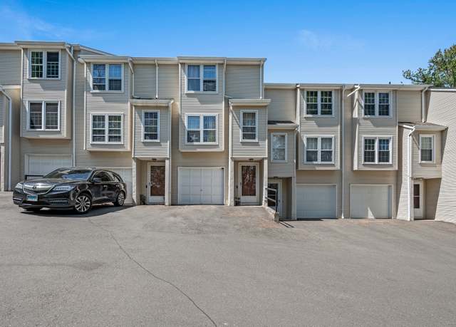 Property at 25 Deerwood Ln #8, Waterbury, CT 06704, 2 beds, 1.5 baths