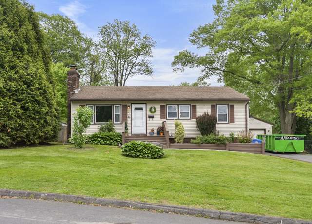 Property at 35 Tree Hill Rd, Waterbury, CT 06708, 3 beds, 1.5 baths