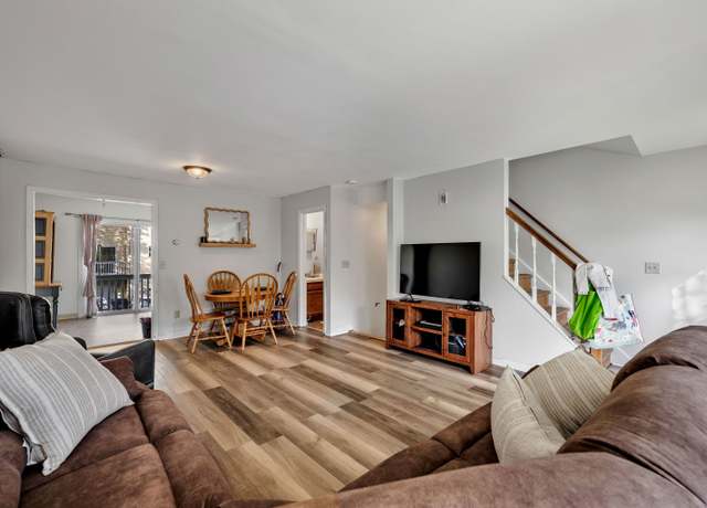 Property at 77 Marion Ave Apt 5, Torrington, CT 06790, 2 beds, 1.5 baths