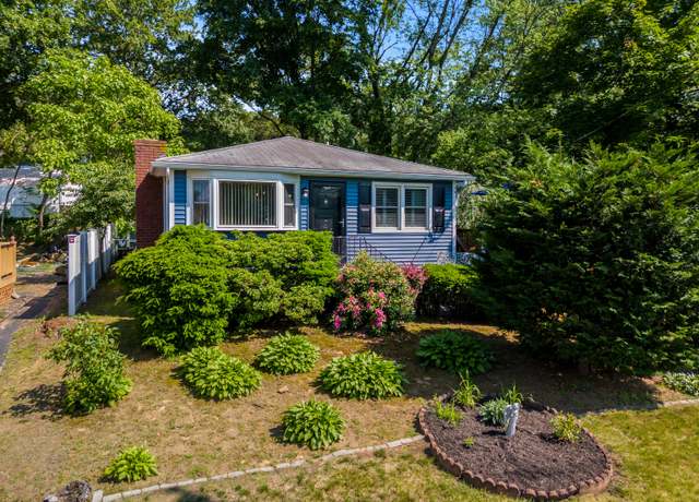 Property at 181 Weybosset St, New Haven, CT 06513, 2 beds, 2 baths