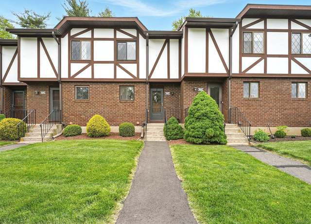 Property at 204 Cedar Hollow Dr #204, Rocky Hill, CT 06067, 2 beds, 1.5 baths