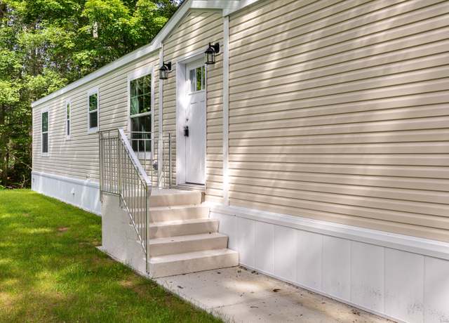 Property at 91 Atlantic Ave, Norwich, CT 06360, 2 beds, 2 baths