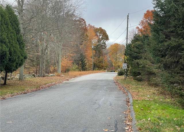Property at 5 Autumn Way, Ledyard, CT 06339