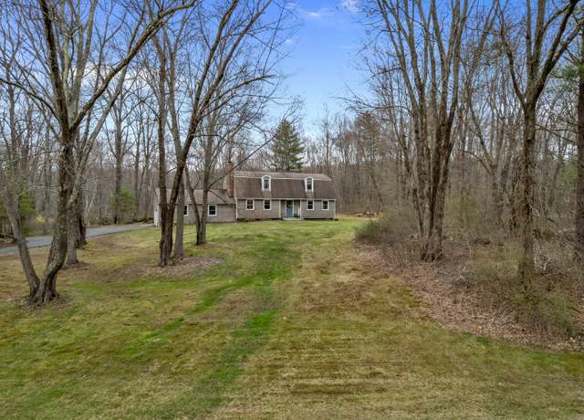 Property at 7 Southwood Ln, East Granby, CT 06026, 4 beds, 2.5 baths