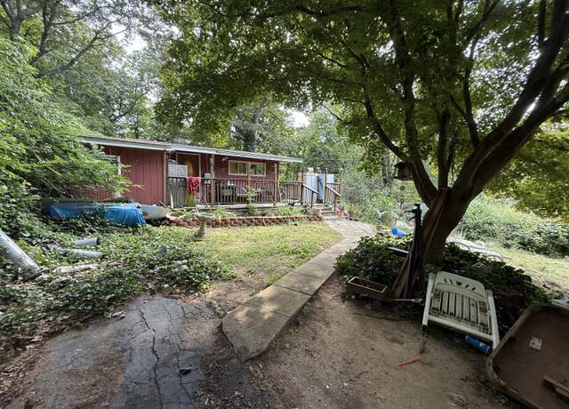 Property at 34 Armstrong Rd, Shelton, CT 06484, 3 beds, 1 bath