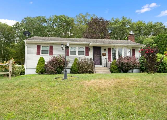 Property at 103 Park AVE EXT, Montville, CT 06382, 3 beds, 1 bath
