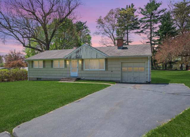 Property at 15 Briarwood Rd, Farmington, CT 06032, 3 beds, 1 bath