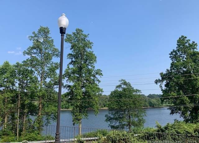 Property at 665 River Rd #2, Shelton, CT 06484, 2 beds, 2.5 baths