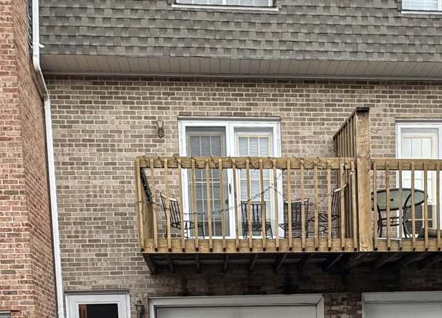 Property at 109 Bucks Hill Rd #8, Waterbury, CT 06704, 2 beds, 1.5 baths
