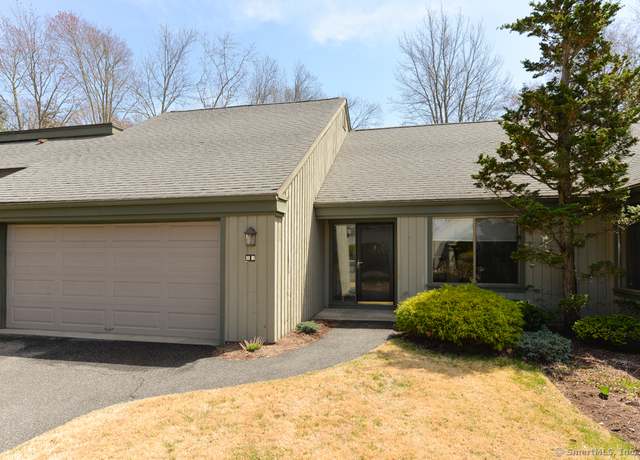 Property at 11 Heritage Crst Unit B, Southbury, CT 06488, 3 beds, 2 baths