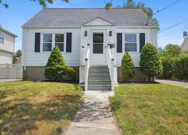Property at 205 Boswell St, Stratford, CT 06615, 3 beds, 2 baths