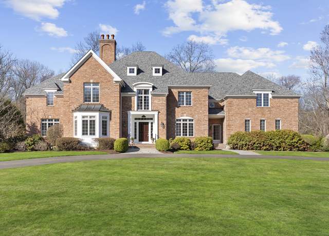 Property at 43 Portage Xing, Farmington, CT 06032, 5 beds, 5.5 baths