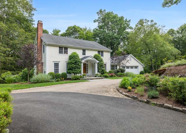 Property at 23 Mountainview Dr, Redding, CT 06896, 4 beds, 2.5 baths