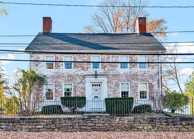 Property at 253 South Main St, West Hartford, CT 06107, 5 beds, 2 baths