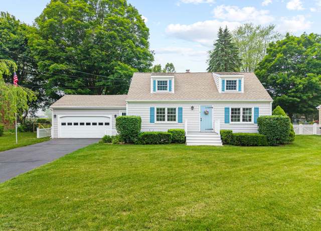 Property at 7 Buell Ct, Clinton, CT 06413, 2 beds, 1.5 baths