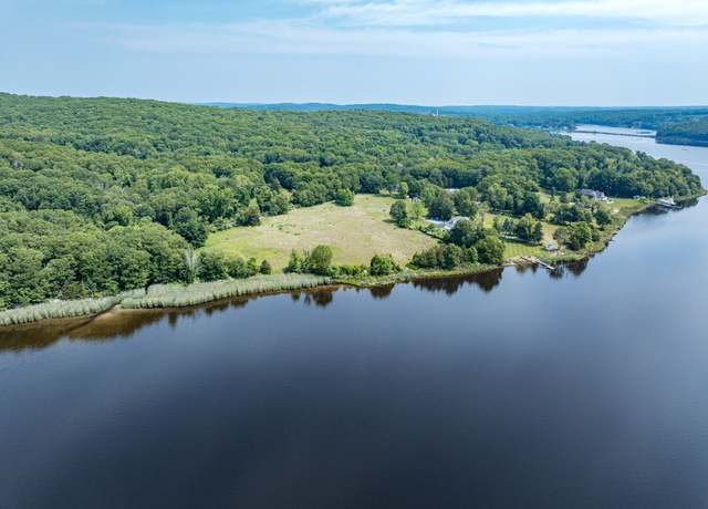Property at 17B Massapeag Point Rd, Montville, CT 06382