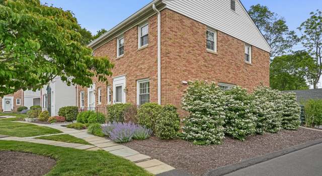 Photo of 101 Heritage Hill Rd #101, New Canaan, CT 06840