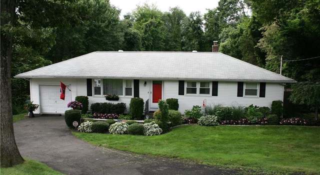 Photo of 352 Denslow Hill Rd, Hamden, CT 06514