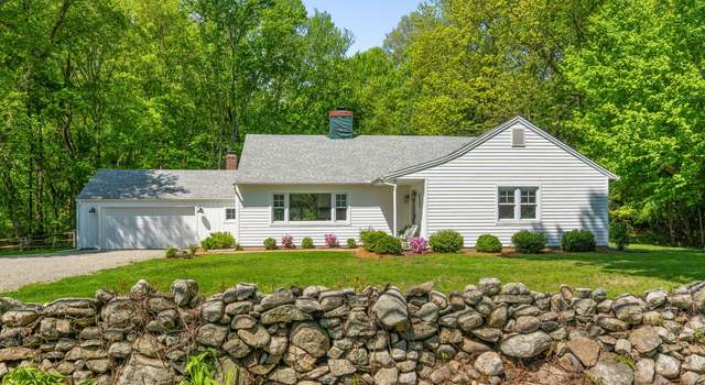 Photo of 133 Chestnut Hill Rd, Norwalk, CT 06851