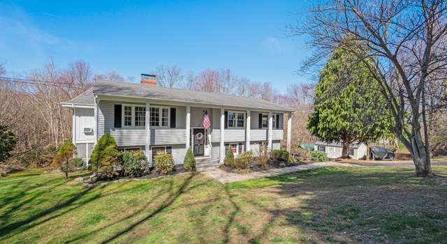 Photo of 89 Oak Ridge Dr, Haddam, CT 06438