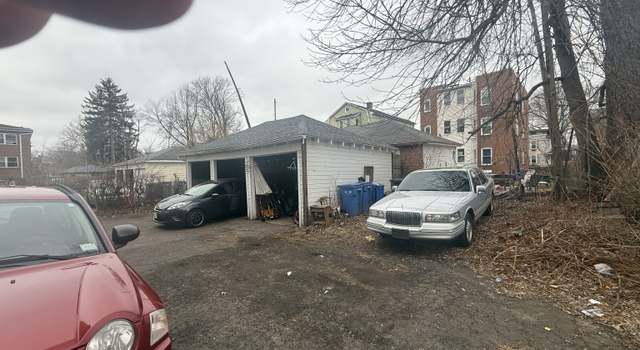 Photo of 28-30 Arnold St, Hartford, CT 06106