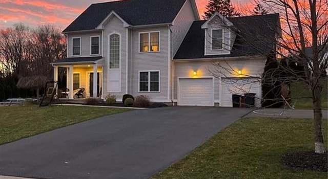 Photo of 90 Rock Ridge Rd, Manchester, CT 06040
