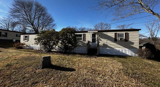 Photo of 8 Sunshine Ter, Thompson, CT 06255